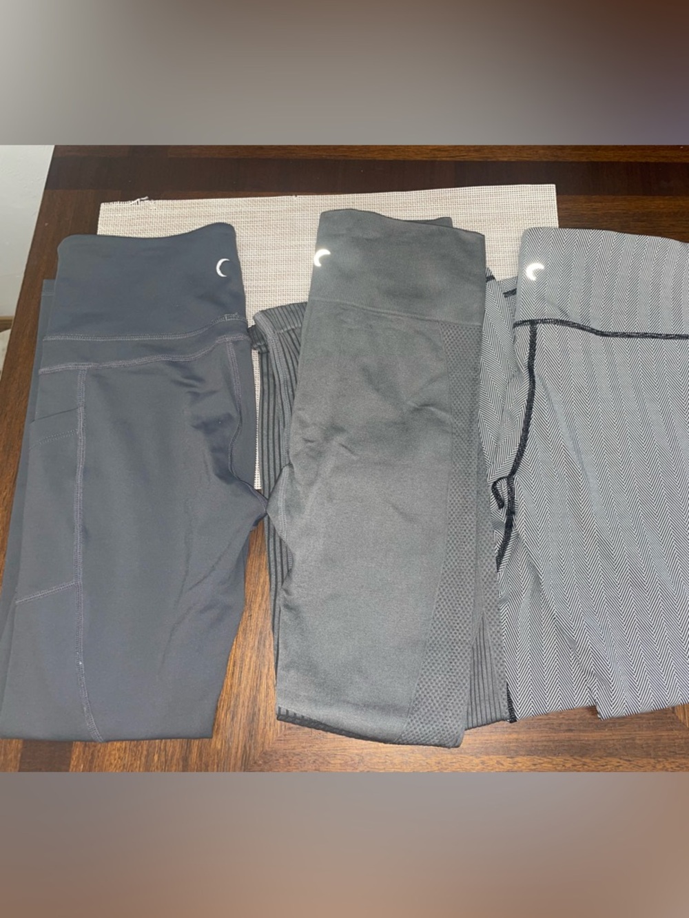 Zyia Gray Leggings Size Small High Rise Black Gray Colorblock Athletic Workout